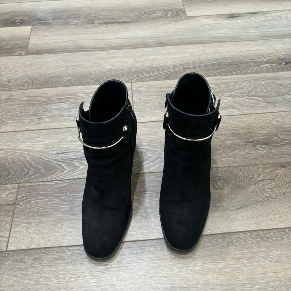 Balenciaga questions leave